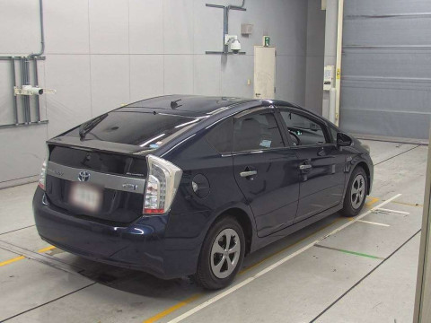 2012 Toyota Prius PHV ZVW35[1]