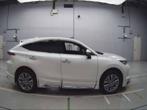 2020 Toyota Harrier Hybrid AXUH80[2]