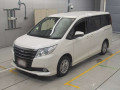 2016 Toyota Noah