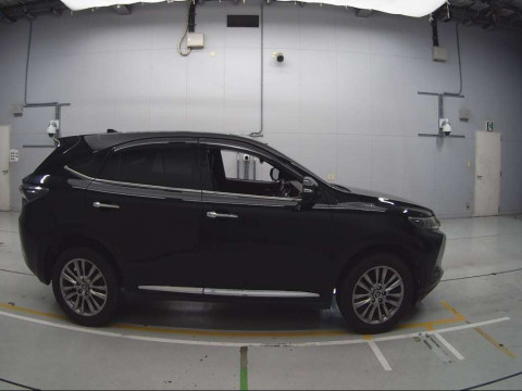 2014 Toyota Harrier ZSU60W[2]