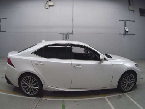 2016 Lexus IS AVE30[2]