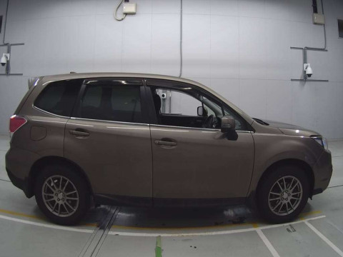 2016 Subaru Forester SJ5[2]