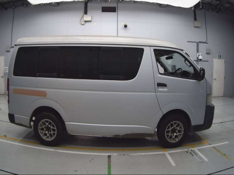 2007 Toyota Hiace Wagon TRH214W[2]