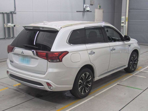 2015 Mitsubishi Outlander PHEV GG2W[1]