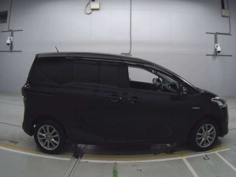 2018 Toyota Sienta NHP170G[2]