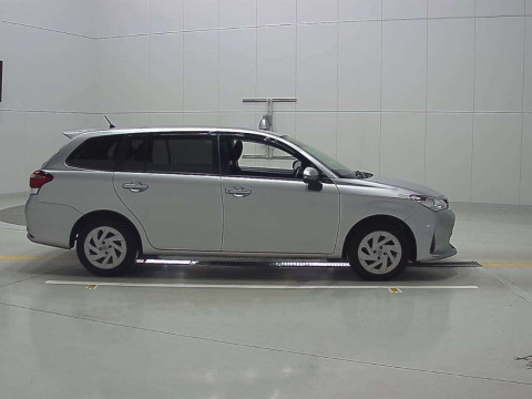 2022 Toyota Corolla Fielder NKE165G[2]