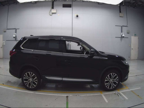 2017 Mitsubishi Outlander GF7W[2]