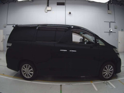 2014 Toyota Vellfire GGH20W[2]