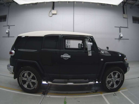 2012 Toyota FJ CRUISER GSJ15W[2]