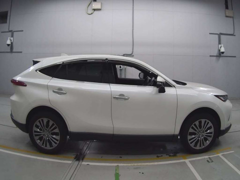 2021 Toyota Harrier Hybrid AXUH80[2]