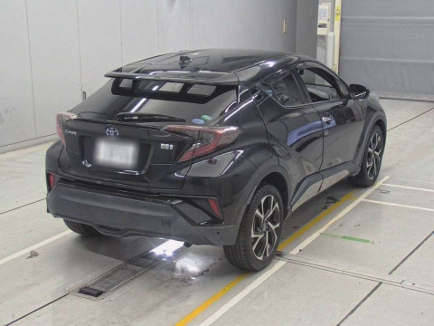 2018 Toyota C-HR ZYX10[1]