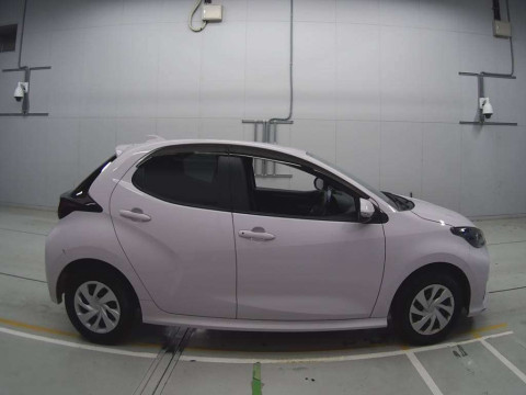 2021 Toyota YARIS KSP210[2]