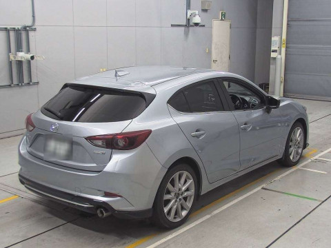 2016 Mazda Axela Sport BMLFS[1]