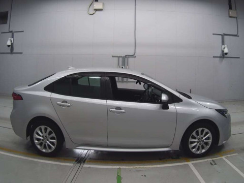 2021 Toyota Corolla Sedan ZWE211[2]