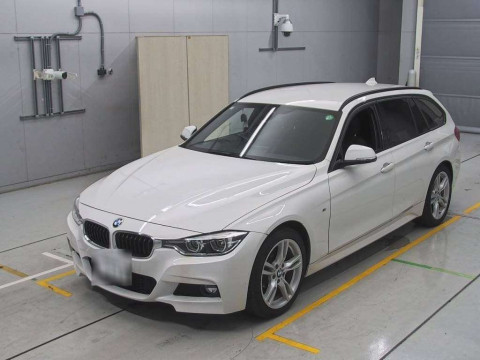 2017 BMW 3 Series 8A20[0]