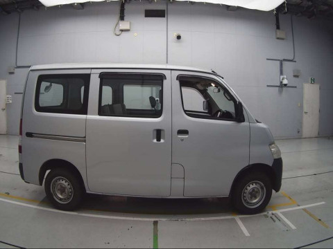 2019 Toyota Townace Van S402M[2]