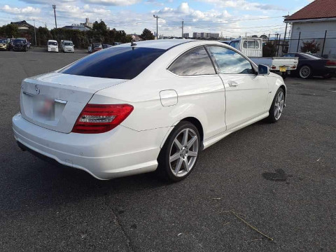 2011 Mercedes Benz C-Class 204347[1]