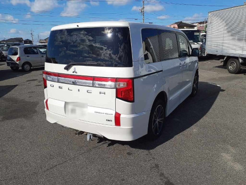 2019 Mitsubishi Delica D5 CV1W[1]