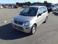 2003 Mitsubishi Minica