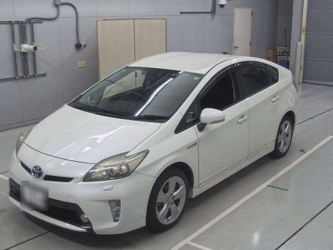 2013 Toyota Prius ZVW30[0]