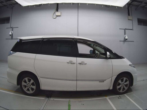 2010 Toyota Estima Hybrid AHR20W[2]