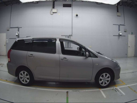 2008 Toyota Wish ZNE10G[2]