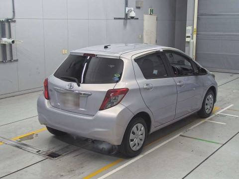 2014 Toyota Vitz NSP130[1]