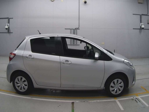 2019 Toyota Vitz KSP130[2]