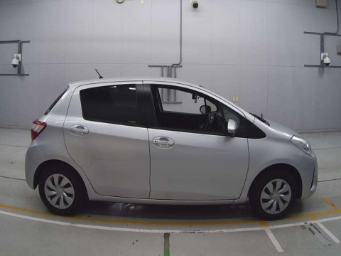 2019 Toyota Vitz KSP130[2]