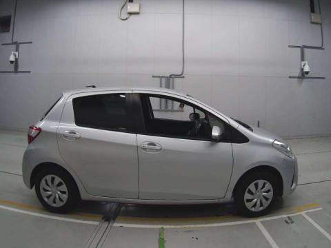 2019 Toyota Vitz KSP130[2]