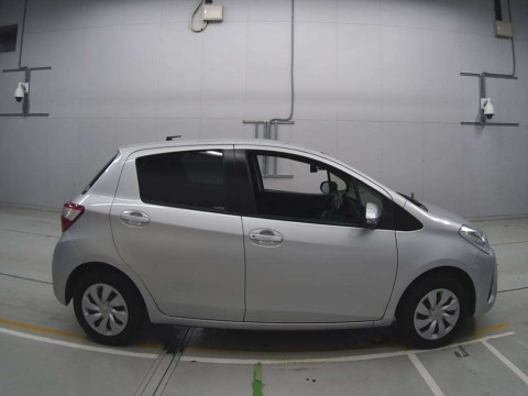 2019 Toyota Vitz KSP130[2]