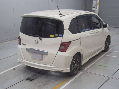 2010 Honda Freed GB3[1]