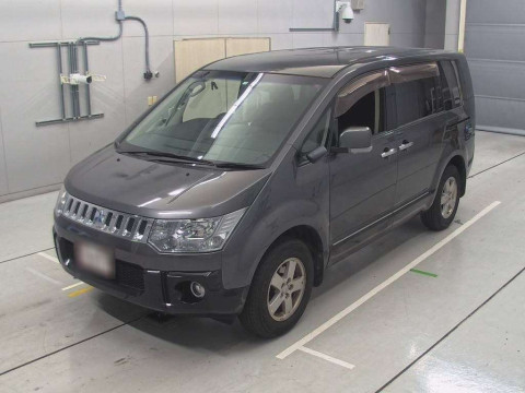 2012 Mitsubishi Delica D5 CV2W[0]