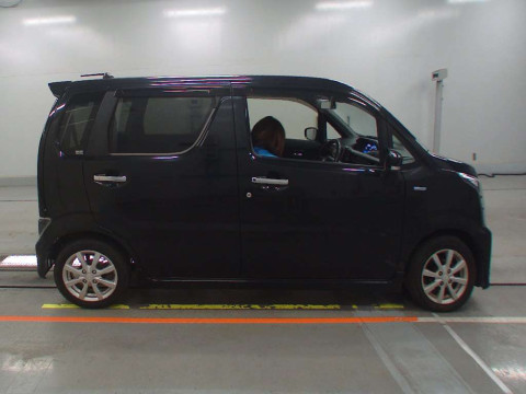 2017 Suzuki WAGON R STINGRAY MH55S[2]