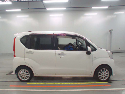 2015 Daihatsu Move LA150S[2]