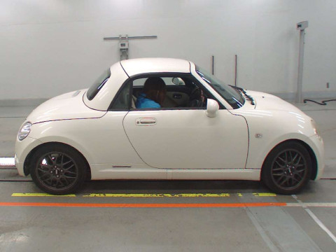 2010 Daihatsu Copen L880K[2]