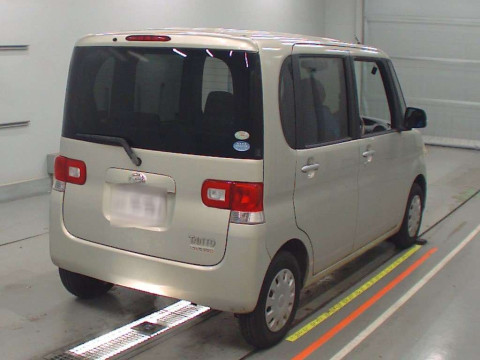 2010 Daihatsu Tanto L375S[1]