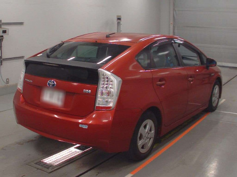 2010 Toyota Prius ZVW30[1]