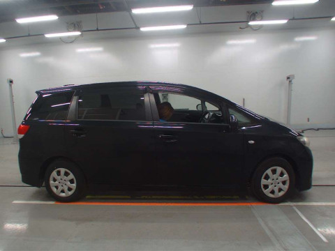 2012 Toyota Wish ZGE20G[2]