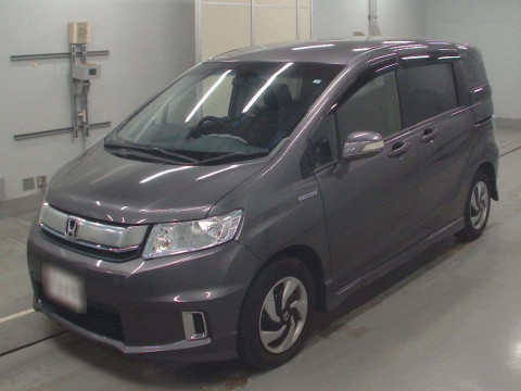 2016 Honda Freed spike hybrid GP3[0]