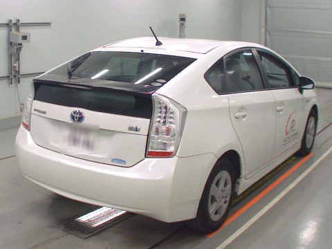 2011 Toyota Prius ZVW30[1]