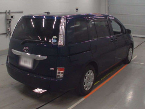 2011 Toyota Isis ZGM10G[1]