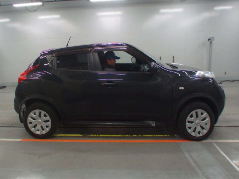 2011 Nissan JUKE YF15[2]