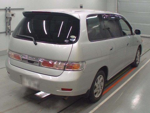 2004 Toyota Gaia ACM10G[1]