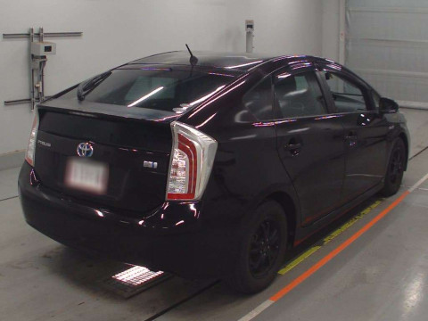 2012 Toyota Prius ZVW30[1]