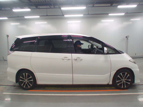 2012 Toyota Estima ACR50W[2]