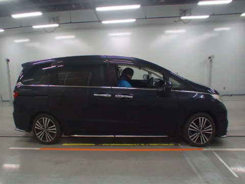 2014 Honda Odyssey RC1[2]