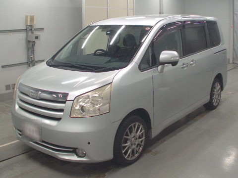 2009 Toyota Noah ZRR70G[0]