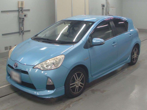 2012 Toyota Aqua NHP10[0]