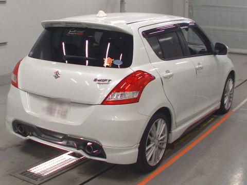 2016 Suzuki Swift Sport ZC32S[1]